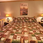 Oktoberfest Themed Cabin In Woods Stream #14