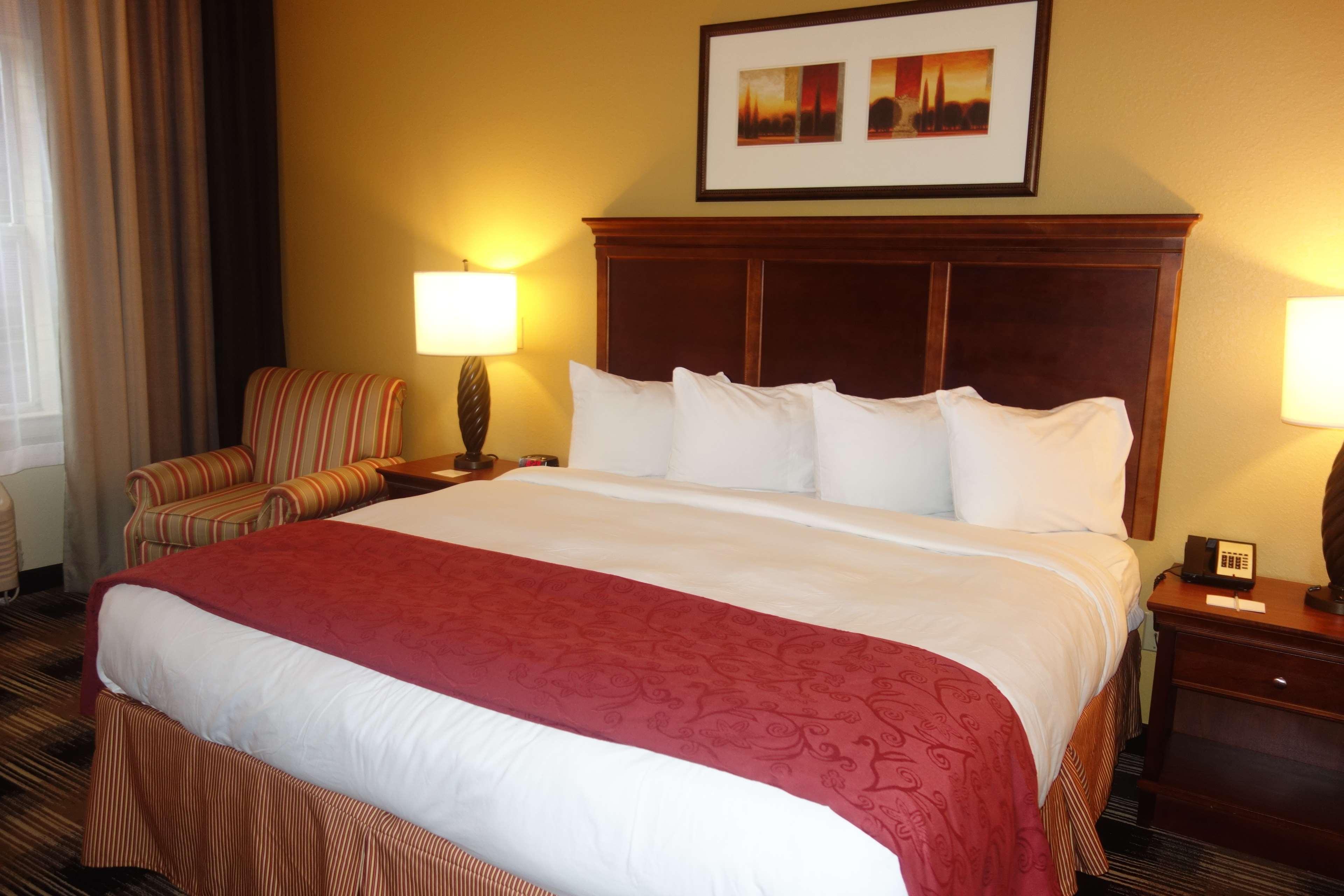 Country & By Radisson, Helen, Ga 3*