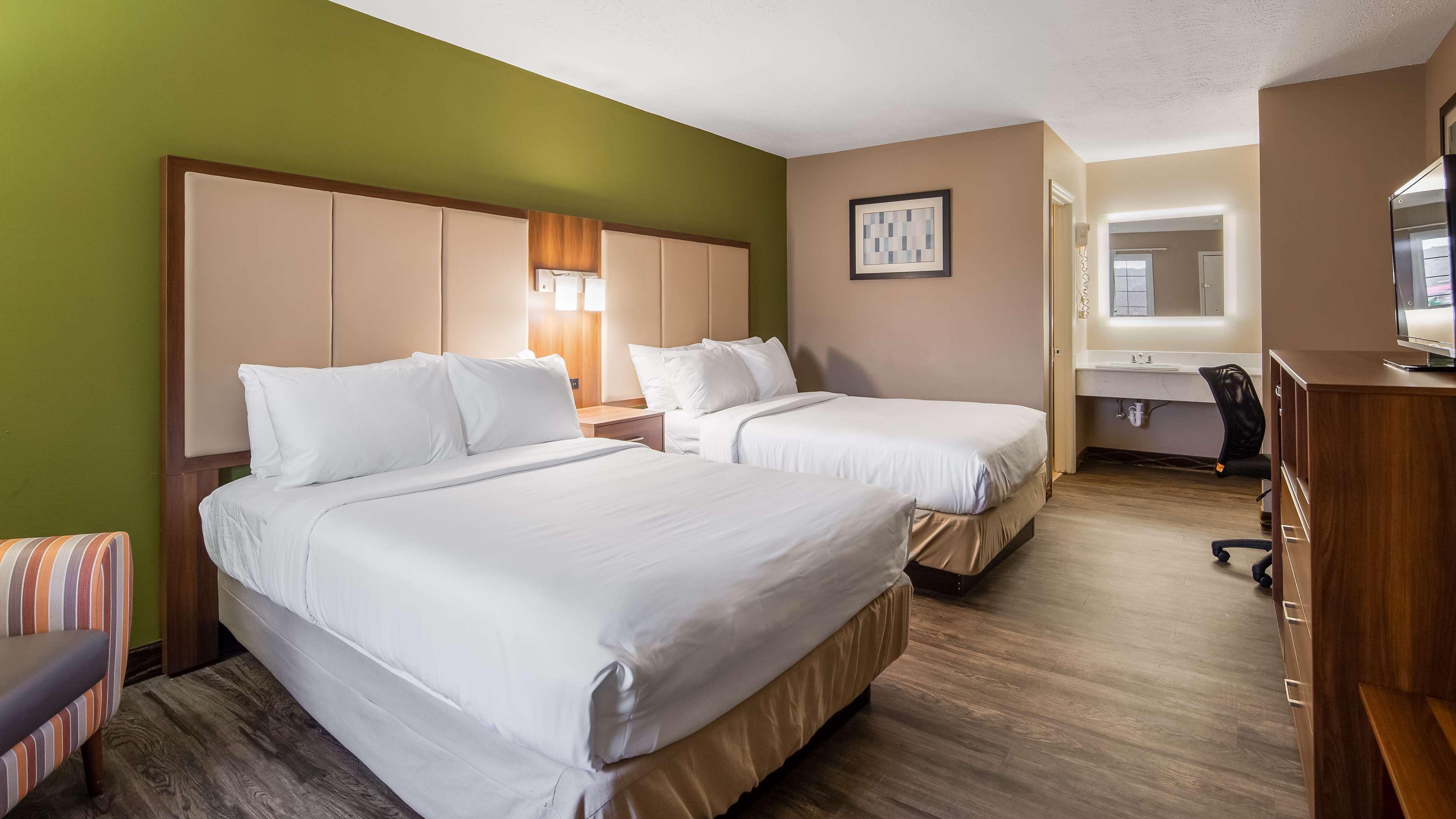 Surestay By Western Downtown Hotel Helen