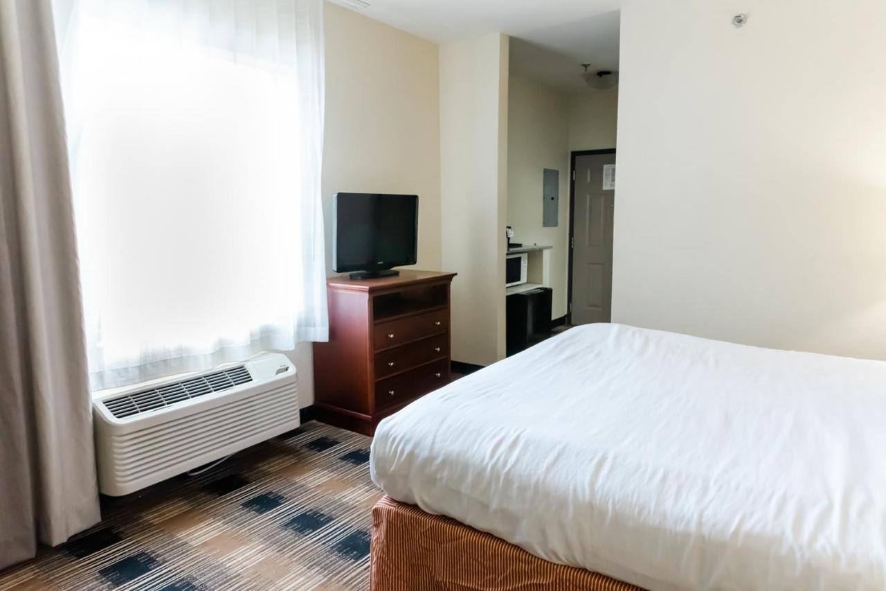 Country & By Radisson, Helen, Ga 3*