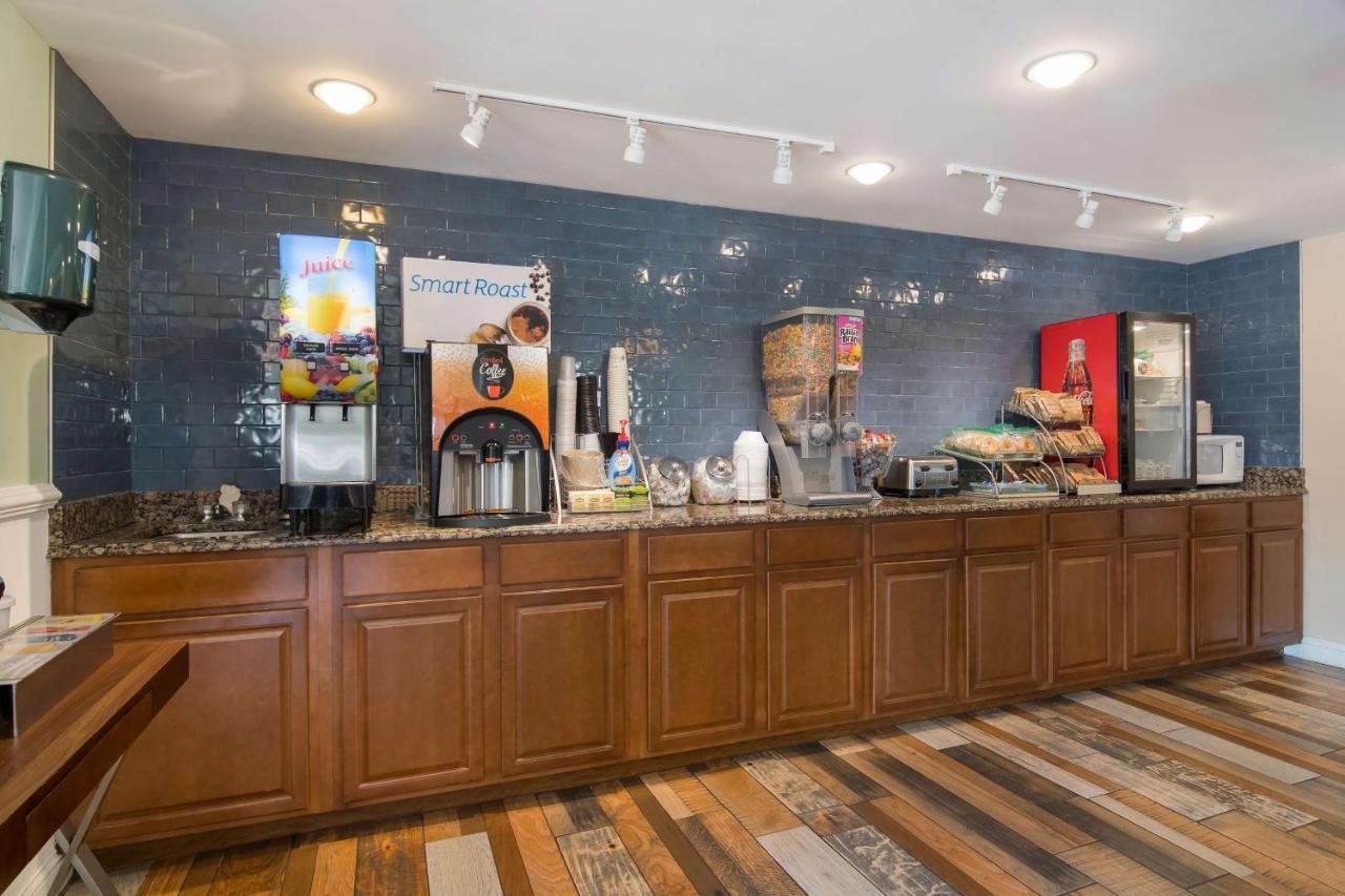 Surestay By Western Downtown Hotel Helen