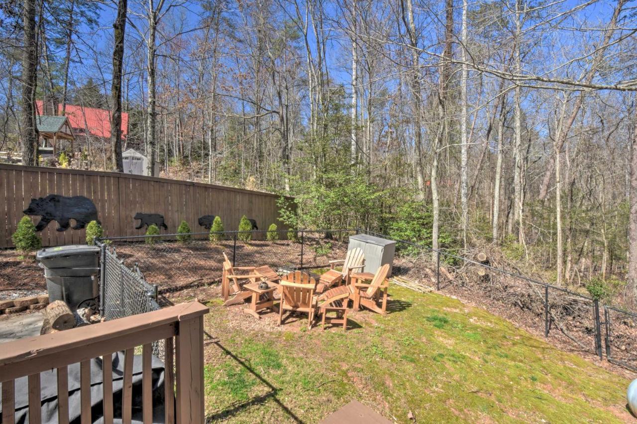 Holiday home With Deck And Hot Tub Less Than Half Mi To Main St *