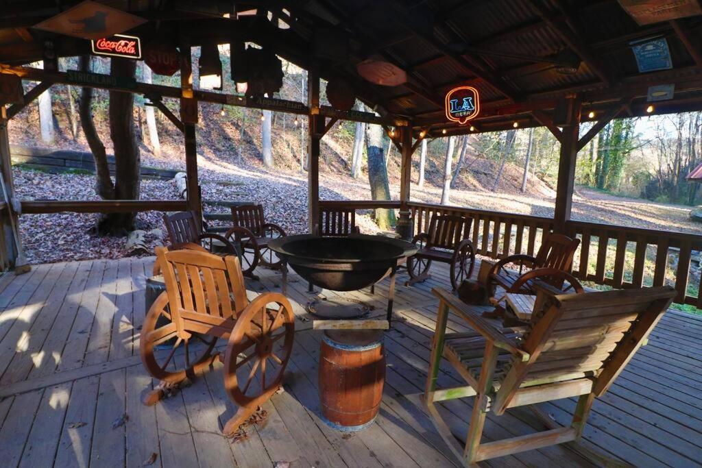 Holiday home Oktoberfest Themed In Woods Stream #14 Helen