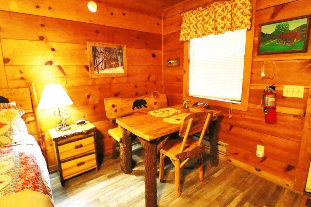 Alpine Mountain Sweetheart Jacuzzi #8
