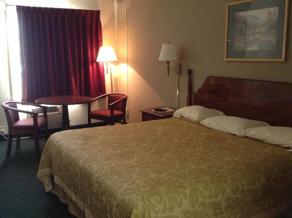 Surestay By Western Downtown Hotel